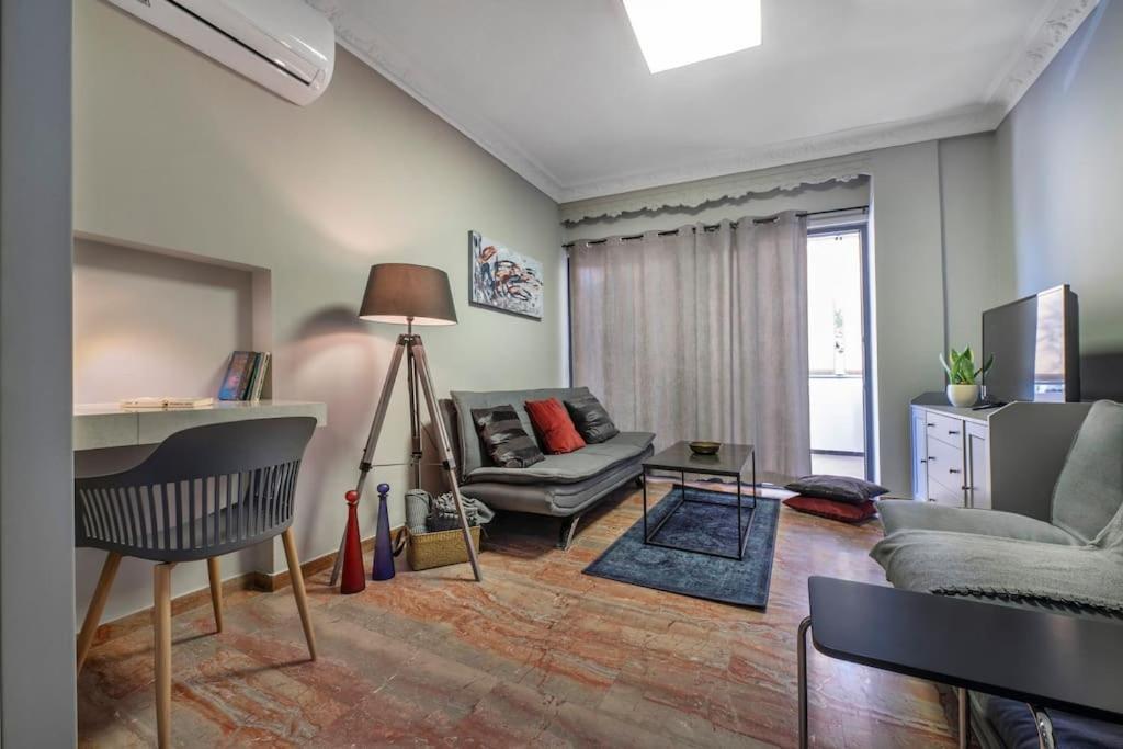 Beautiful Apt In Glyfada Center, Papandreou Street 雅典 外观 照片