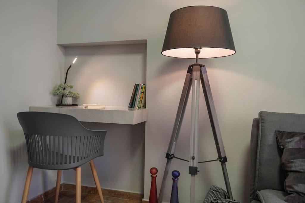 Beautiful Apt In Glyfada Center, Papandreou Street 雅典 外观 照片