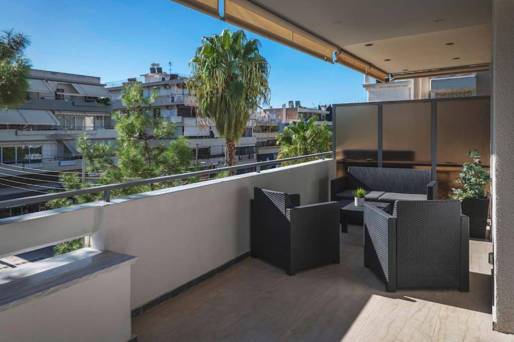 Beautiful Apt In Glyfada Center, Papandreou Street 雅典 外观 照片